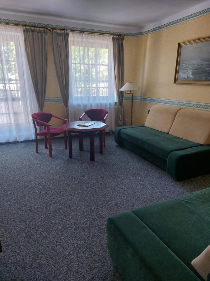 Pensjonat Olenka Ustka Buitenkant foto
