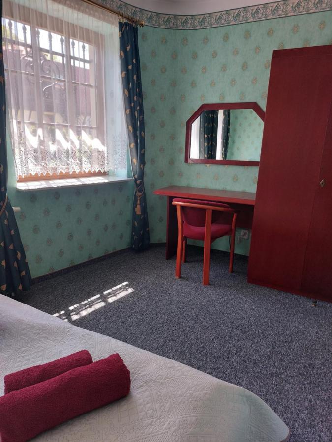 Pensjonat Olenka Ustka Buitenkant foto